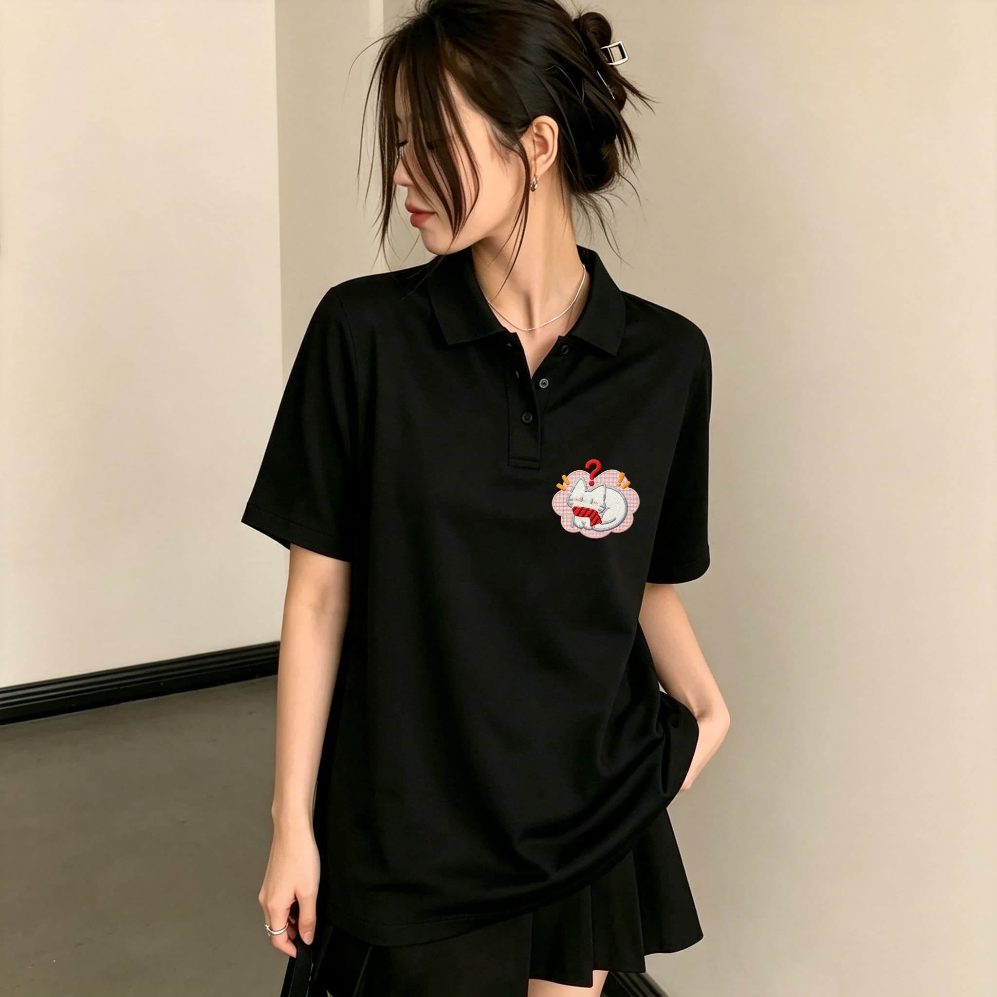 Embroidery On Black Shirt - Kemeja Polo Wanita Berkerah Hitam dengan