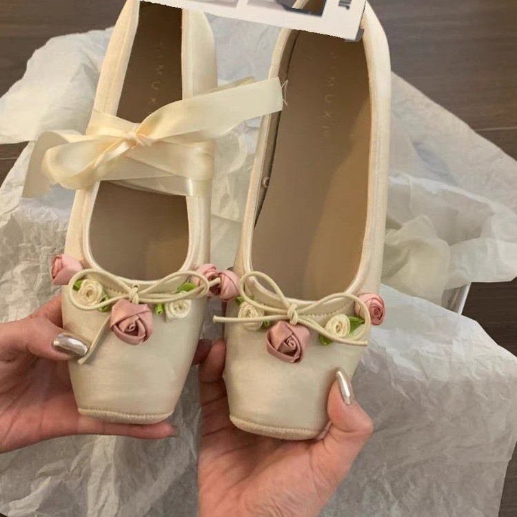 Sepatu Wanita Model Flats Bow  - Embroidery Designer ulasan dan harga