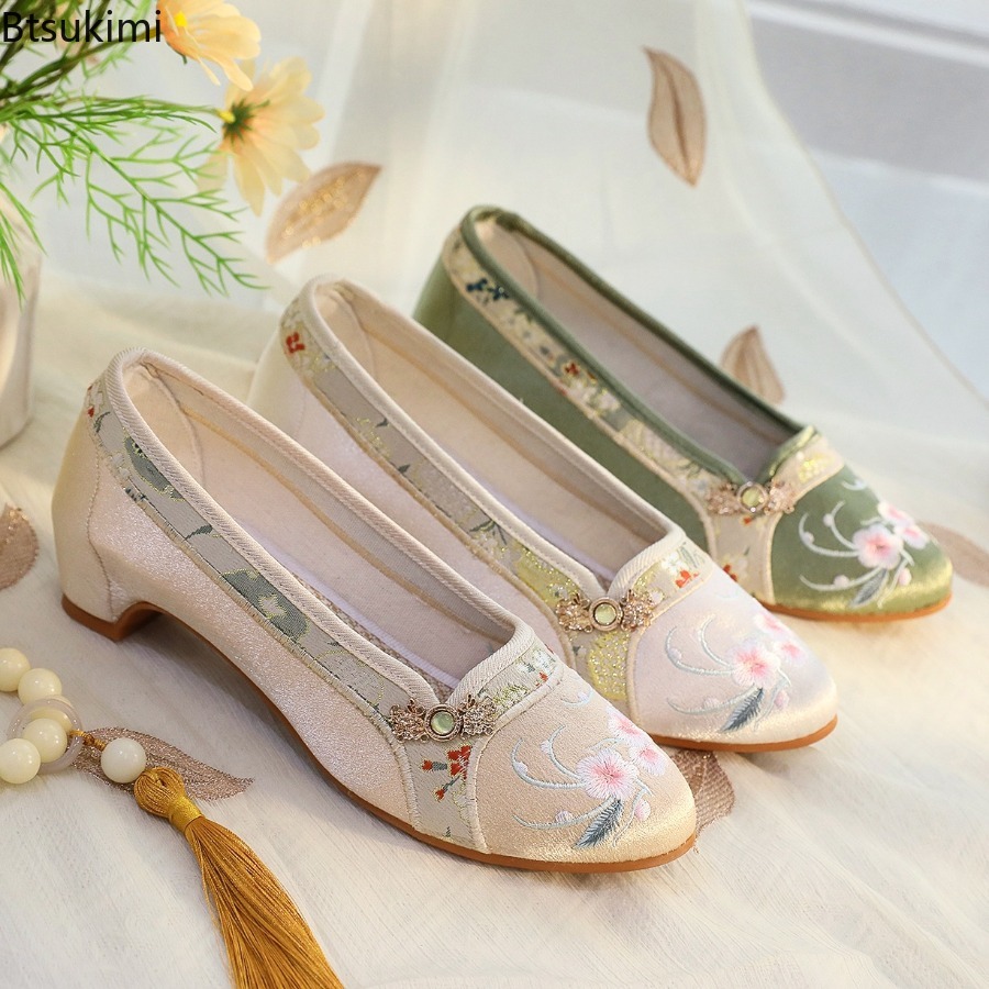 Sepatu Wanita Baru 2026 Gaya E - Embroidery Cloth ulasan dan harga