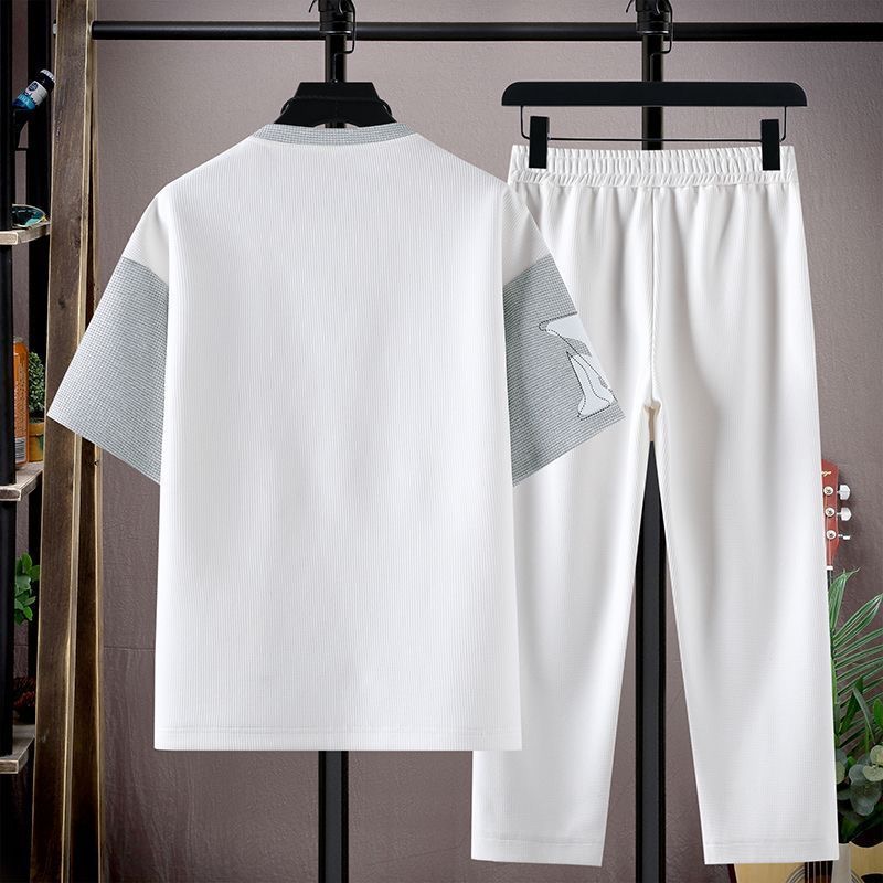 Kaus Lengan Pendek Motif Trend - Embroidery Tshirt ulasan dan harga