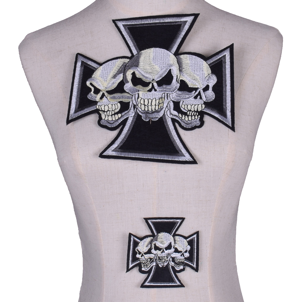 2 Buah Patch Bordir Tengkorak  - Embroidery On Black Shirt ulasan dan harga