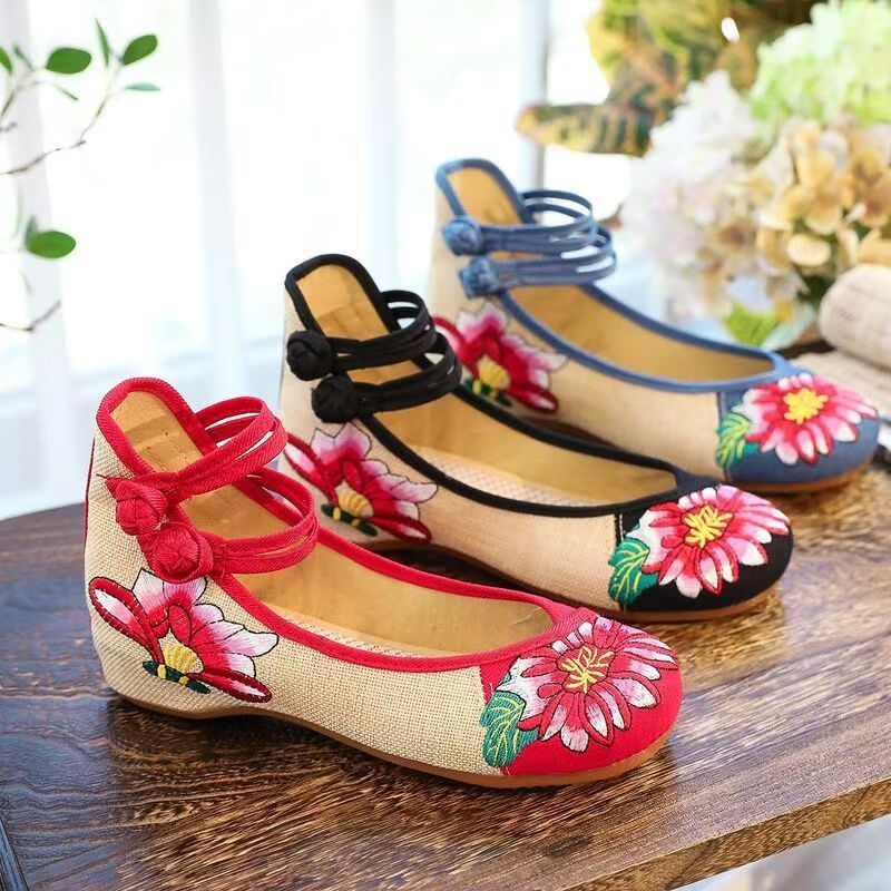 Sepatu Kain Bordir Wedges Wani - Embroidery Cloth ulasan dan harga
